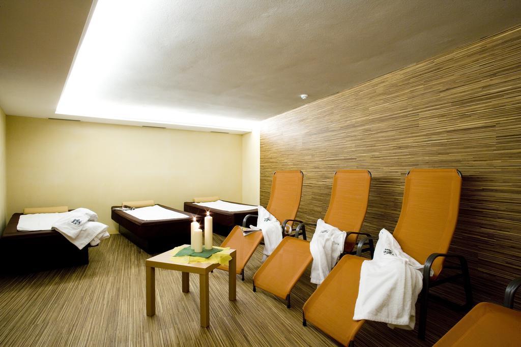 Hotel La Villa Екстериор снимка